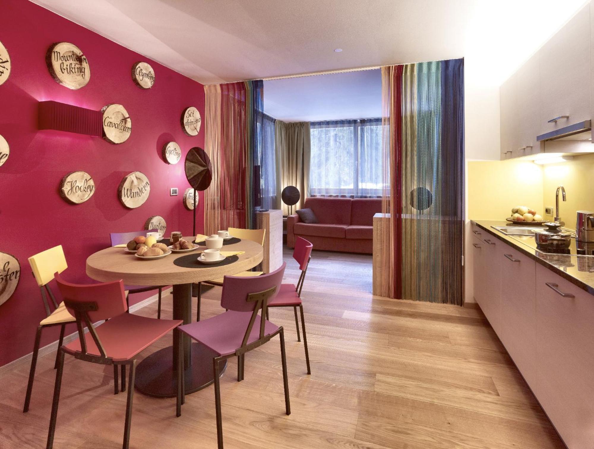 Color Home Suite Apartments Предаццо Экстерьер фото