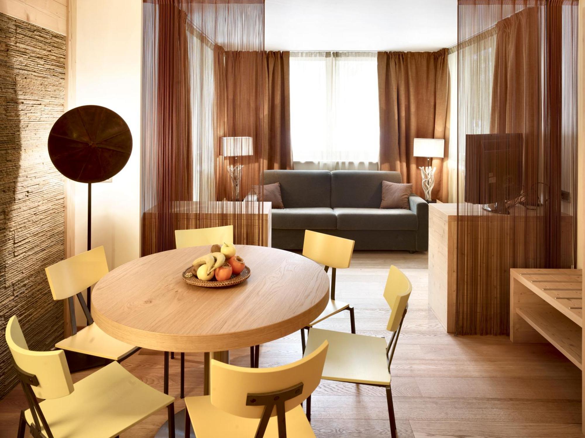 Color Home Suite Apartments Предаццо Экстерьер фото